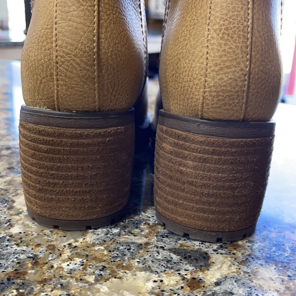 MIA Lug Boot - Picture 3 of 6